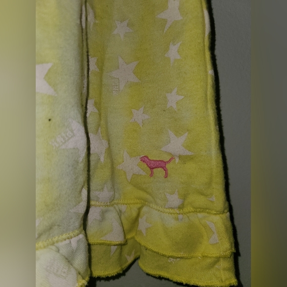 Soft yellow Lingerie for valentines - Picture 3 of 7